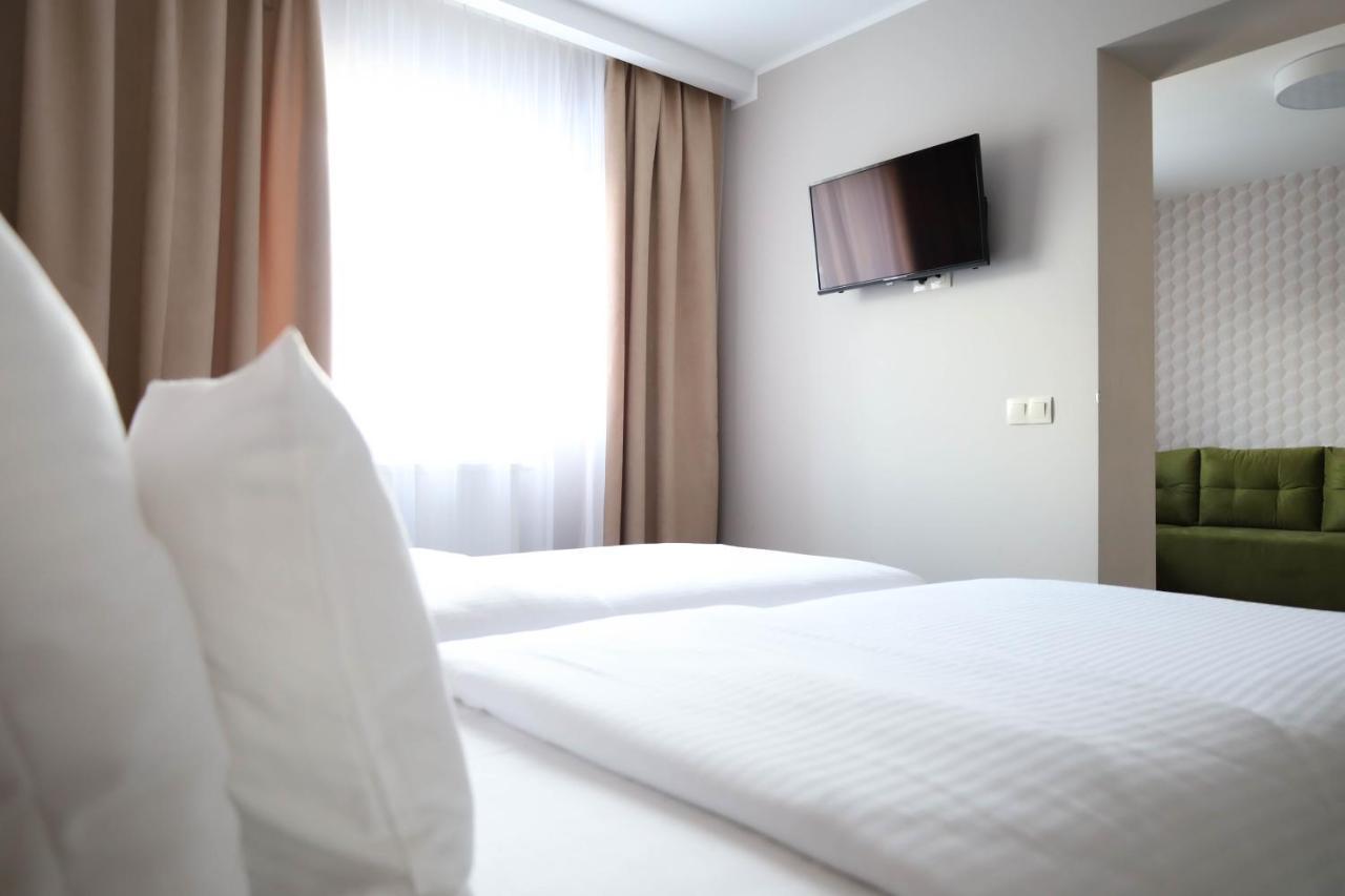 Falenty Biznes I Wypoczynek Raszyn Extérieur photo